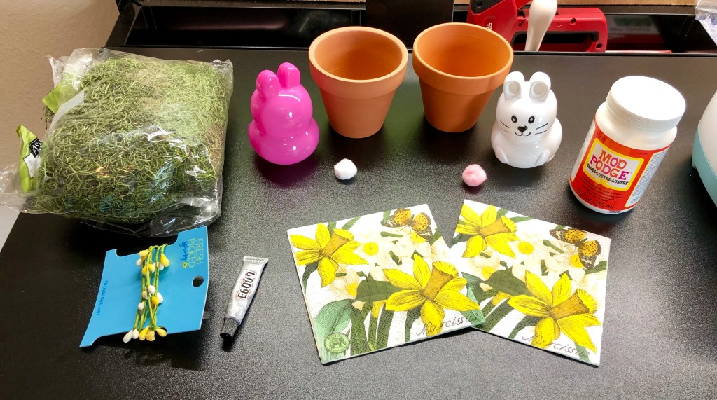 Bunny Flowerpots: A simple DIY decoration for Easter – My Florida Life